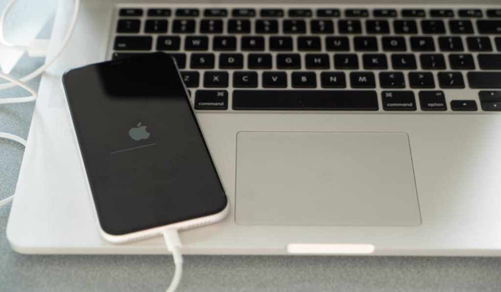 Reset iPhone to factory settings