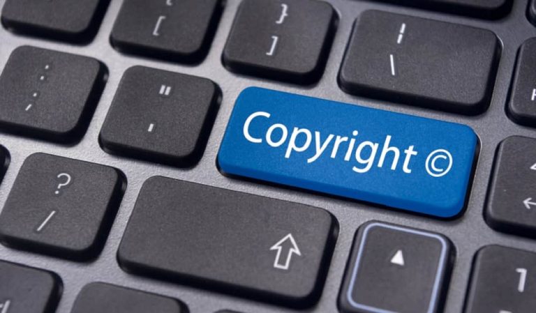 Enter copyright symbol © in Windows & Mac (Word, Excel & Co)